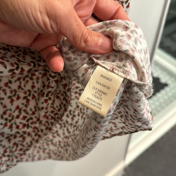 Max Studio Small Blouse - Picture 5 of 7